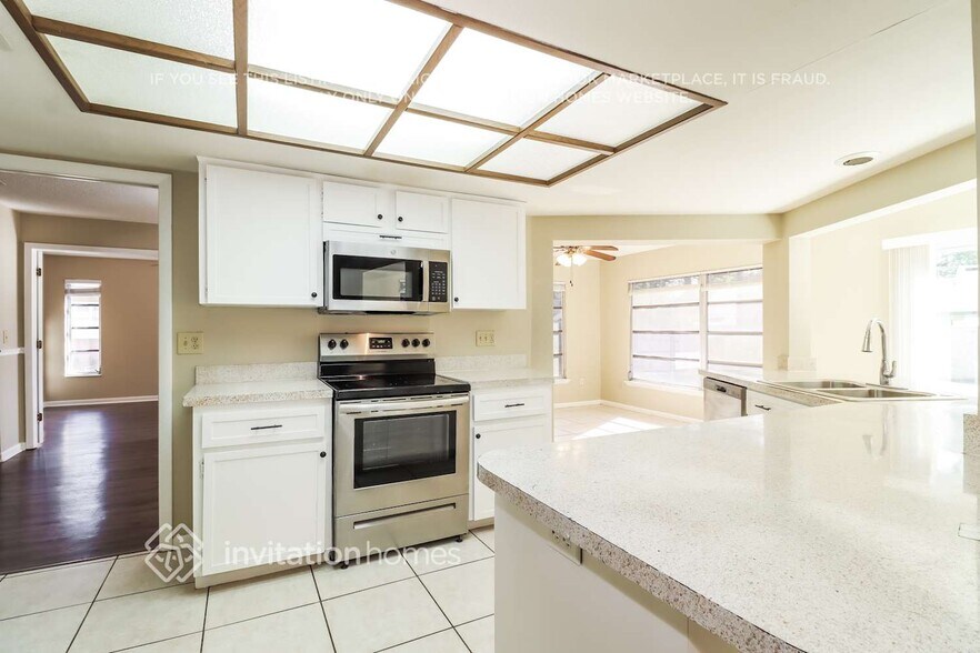 Building Photo - 2631 Cypress Bend Dr