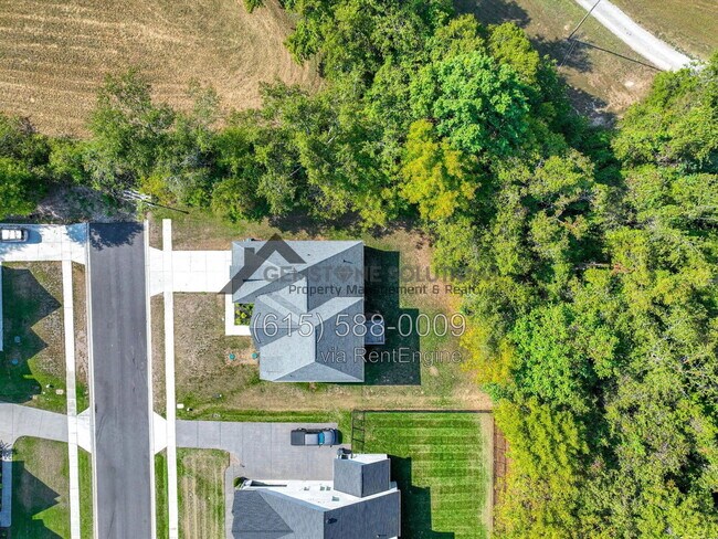 Building Photo - 631 Silva Ln