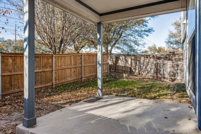 Building Photo - 10300 Laredo Dr