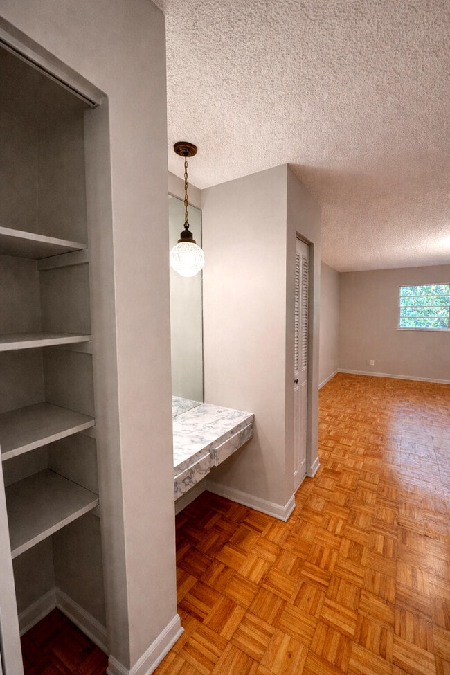 Building Photo - 22615 SW 66th Ave