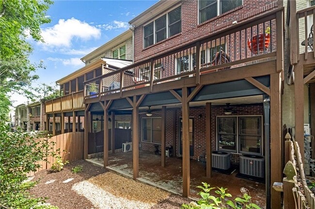 Building Photo - 2614 Long Pointe