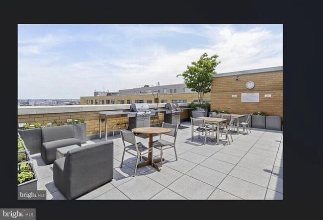 Building Photo - 475 K St NW