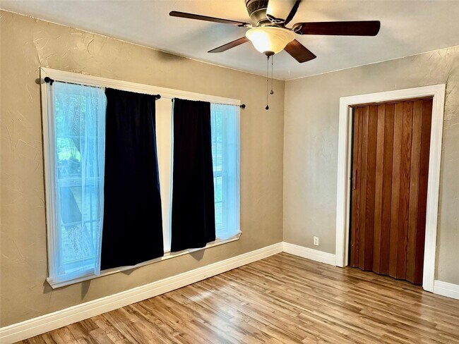 Building Photo - 1197 FM 697
