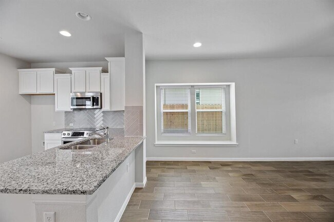Building Photo - 17212 Adoro Dr