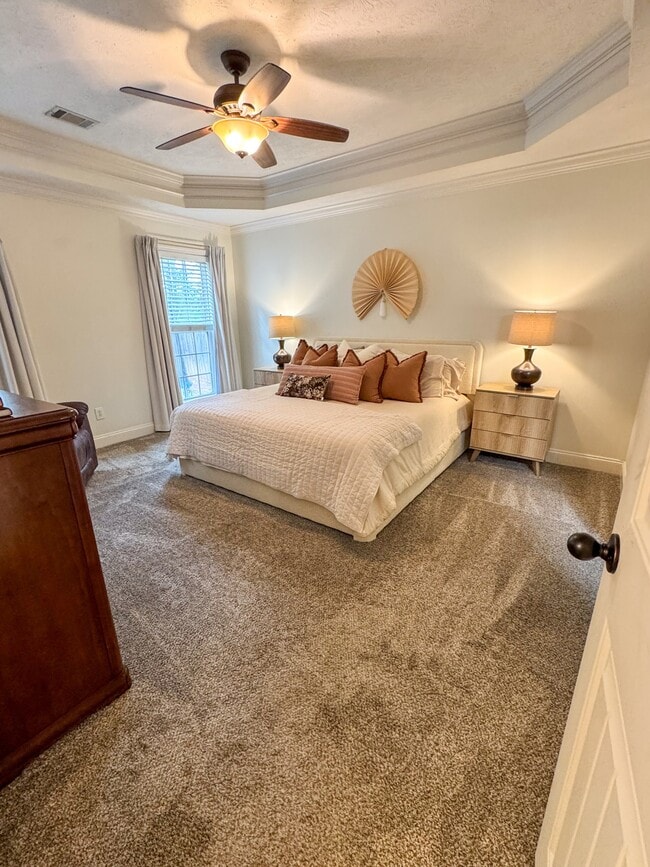 Building Photo - 127 Lee Rd 2181