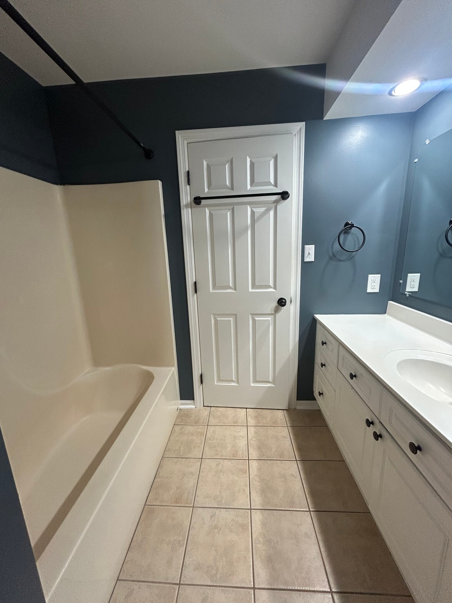 Building Photo - 3703 Wheatland Dr