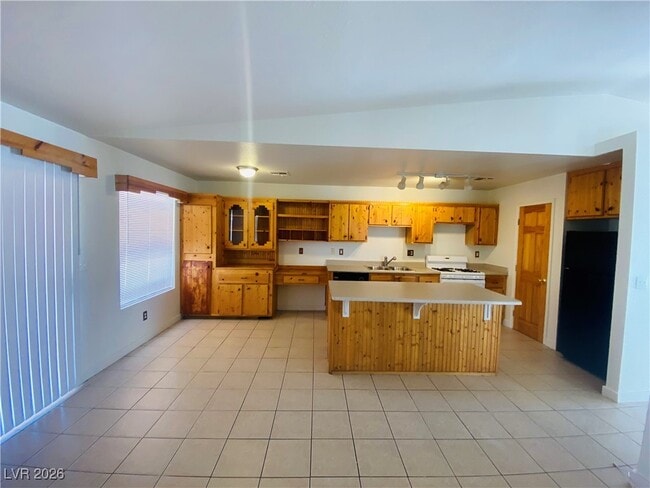 Building Photo - 3122 Flower Garden Ct