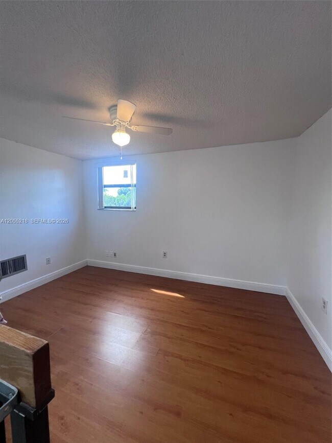 Building Photo - 13056 SW 88th Ln