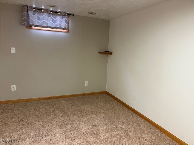 Building Photo - 2434 Saratoga Ave SW