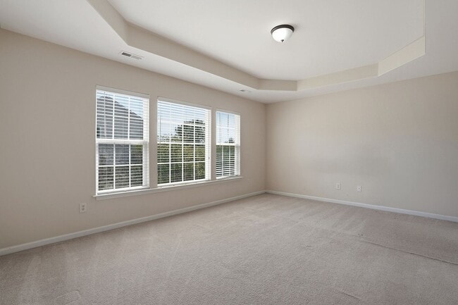 Building Photo - WAKEFIELD HOME WITH 4 BEDROOMS- GREAT HOME!