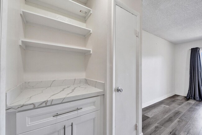 Building Photo - 2430 SW 81st Ave