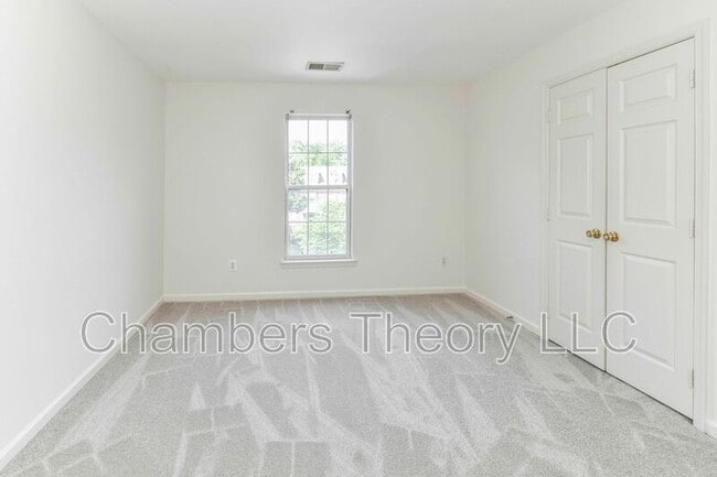 Building Photo - 3105 White Daisy Pl
