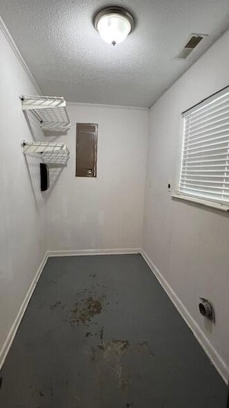 Building Photo - 146 Westview Ln SE