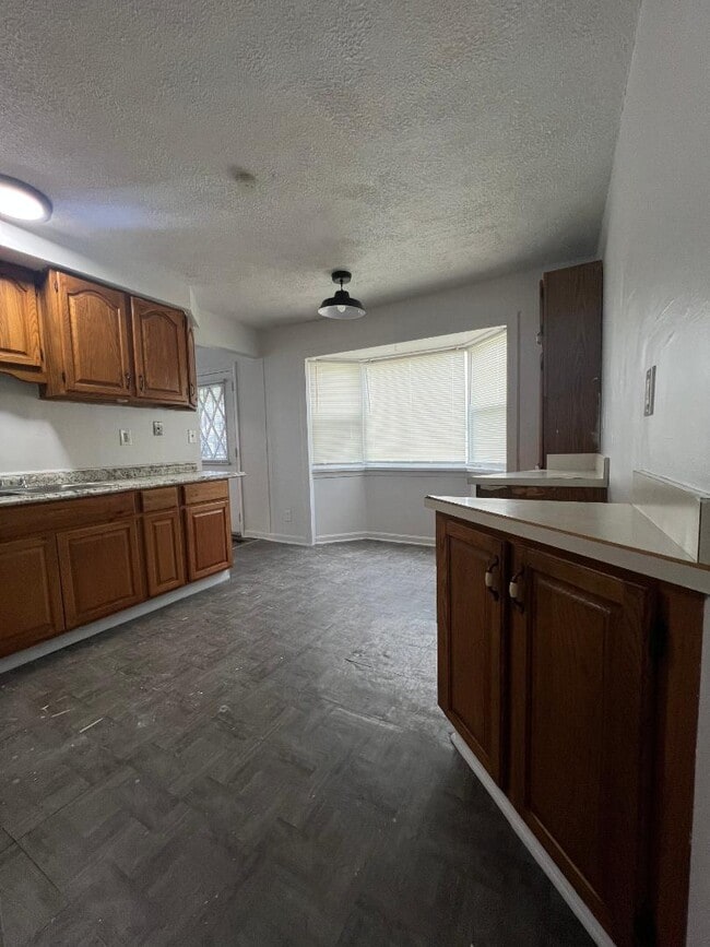 Building Photo - 14315 Tokay Ave