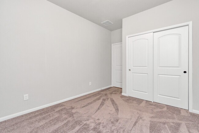 Building Photo - 4406 Low Meadow Ln