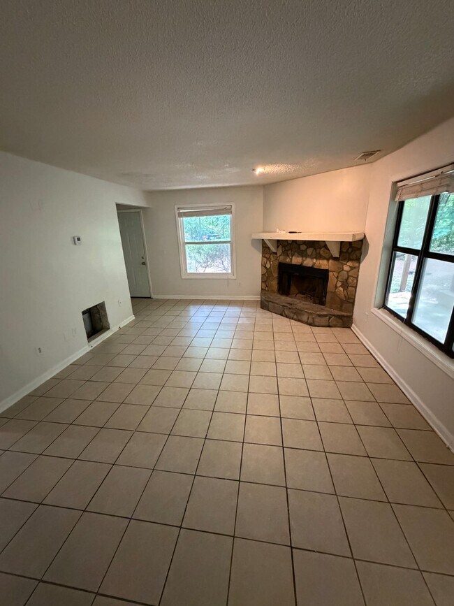 Building Photo - 1181 Rappahannock Dr
