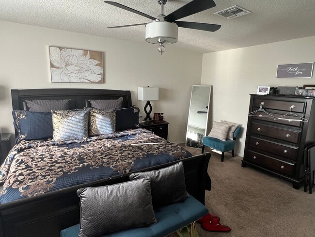 Building Photo - INCREDIBLE DEAL: 5-BR Corner Lot Home in Crown Pointe Cove – Spacious & Bright!