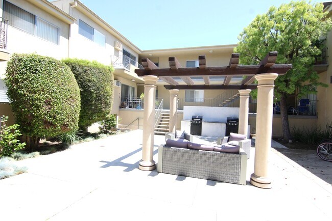 Building Photo - 11500 National Blvd