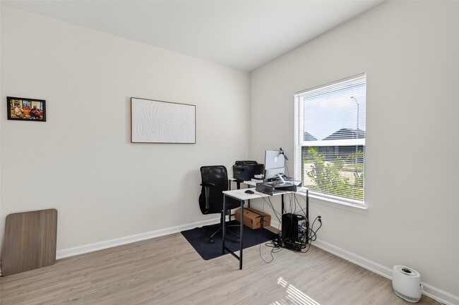 Building Photo - 3318 Brushy Marsh Dr