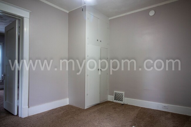 Building Photo - PRINZ 1020 N 32 St
