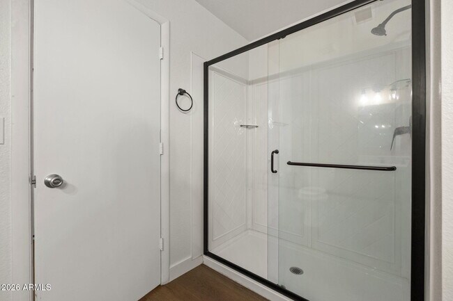 Building Photo - 1811 S 39th St