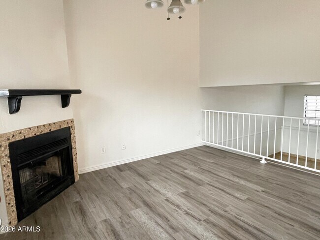 Building Photo - 3491 N Arizona Ave