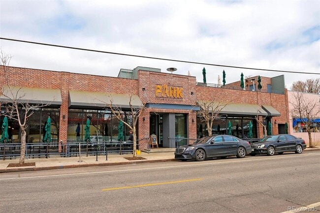 Building Photo - Unique Top floor Studio Apartment in Eclectic Capitol Hill House, Utilities Included!  Available ...