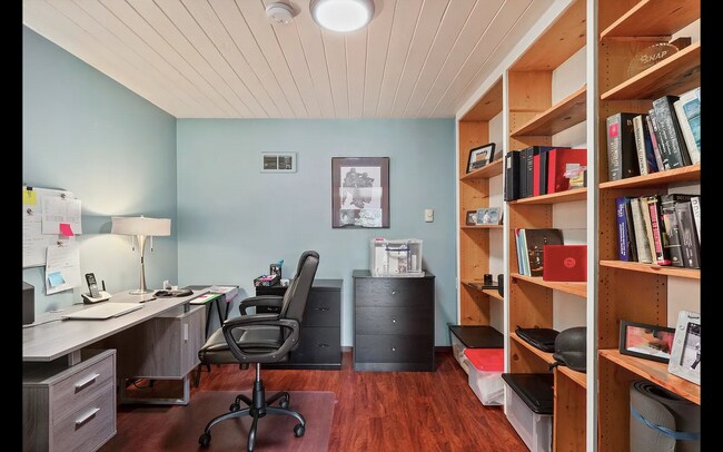 Building Photo - 12712 NE Newman Lake Dr