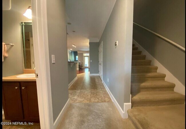 Building Photo - 9823 Tapestry Park Circle