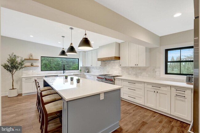 Building Photo - 10904 Belgravia Ct