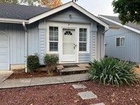 Building Photo - 5954a