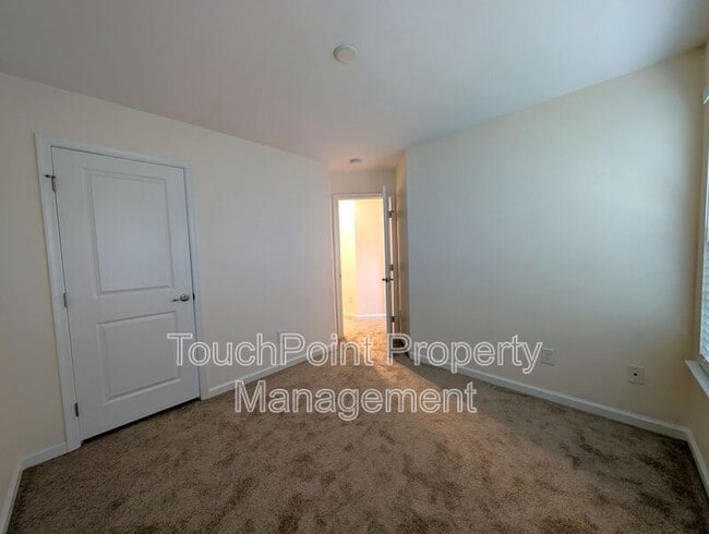 Building Photo - 4061 Zilker Park Dr