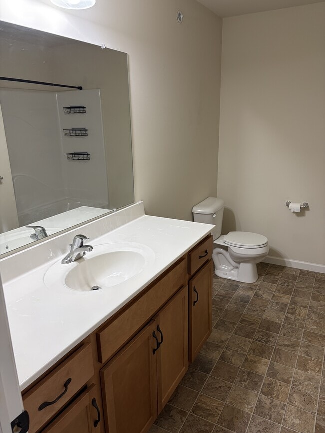 Building Photo - 530 Byler Cir