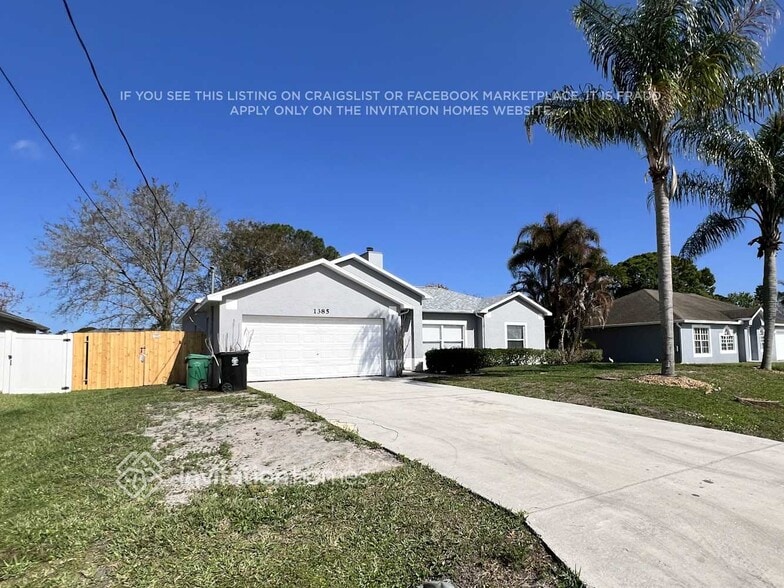 Building Photo - 1385 SE Proctor Ln