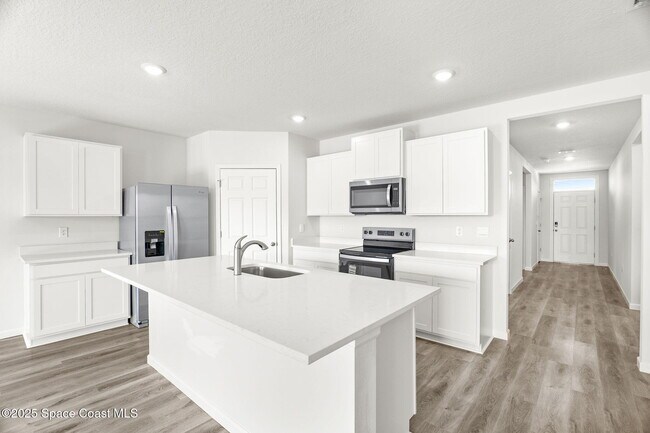 Building Photo - 542 Hamy St