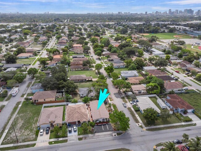 Building Photo - 1430 NW 27th Ave