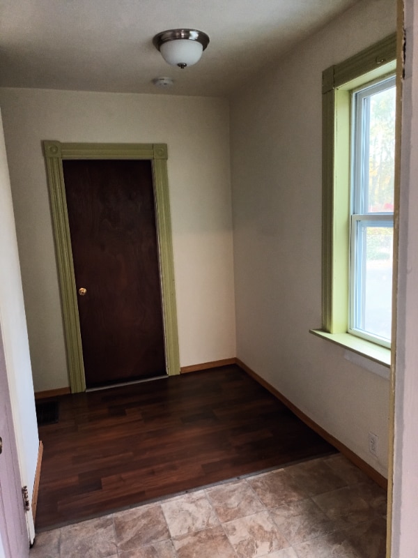 Building Photo - 30 Hardy St