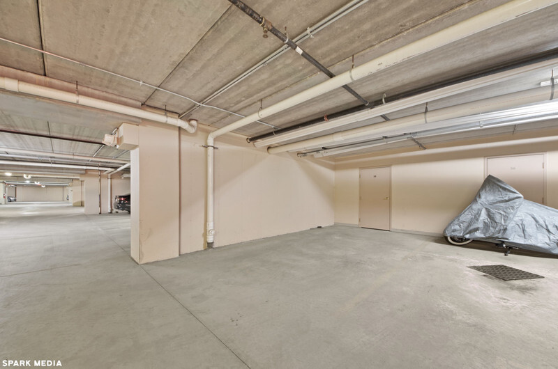 heated basement parking - 77 N Wolf Rd