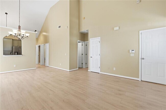 Building Photo - 726 Gardenside Cir SE