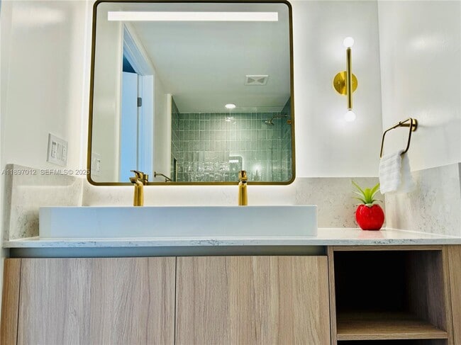 Building Photo - 159 NE 6th St