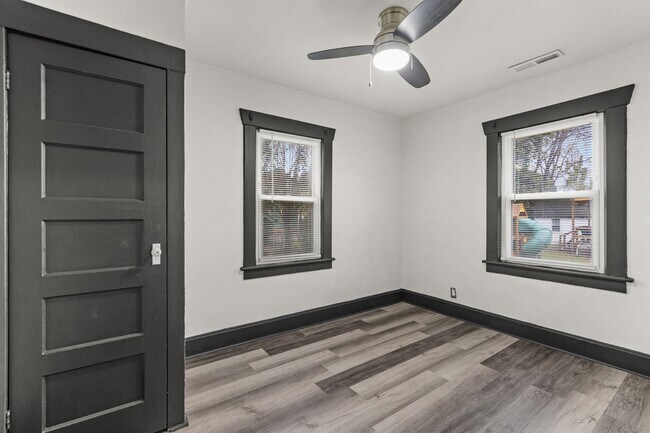 Building Photo - Beautiful Modern Home for Rent in Norfolk