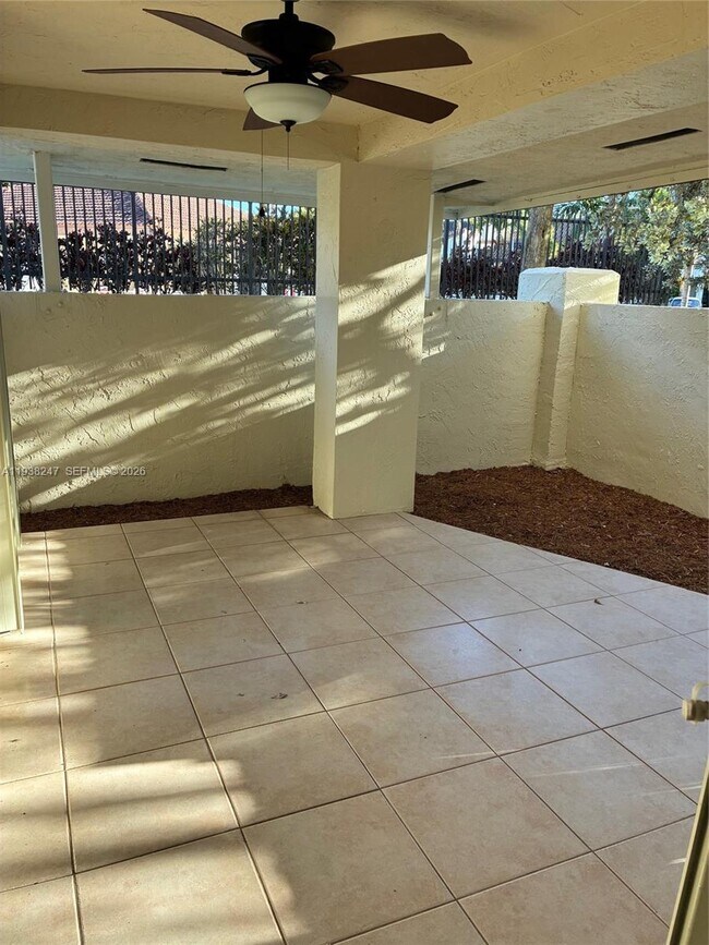 Building Photo - 9040 SW 125th Ave