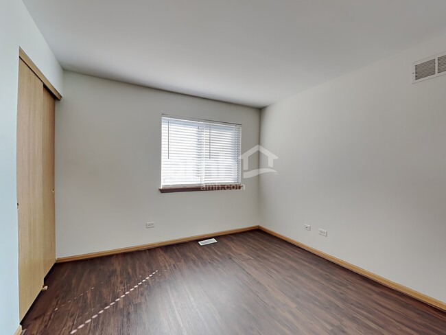 Building Photo - 20501 Kingsbrook Drive