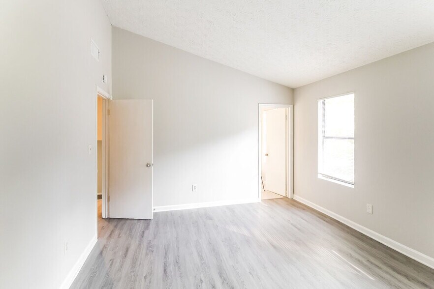 Building Photo - 2995 Arden Way SW
