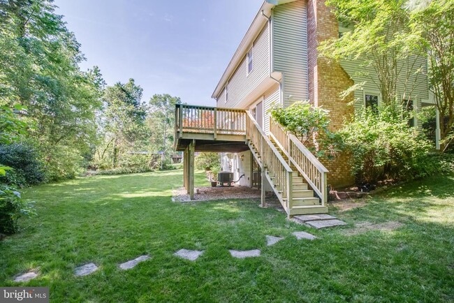 Building Photo - 5618 Meridian Hill Pl