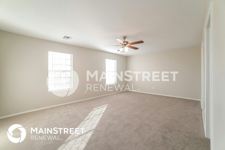 Building Photo - 11216 W Pierson St