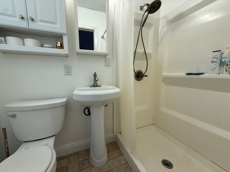 Building Photo - 1270 NY-38B