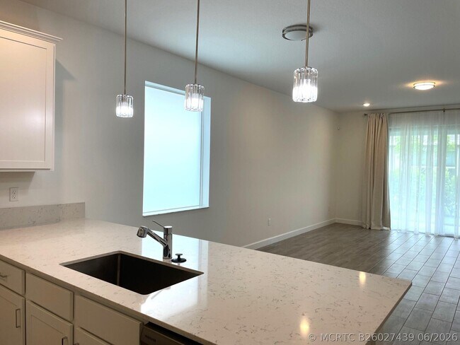 Building Photo - 13419 Noble Dr