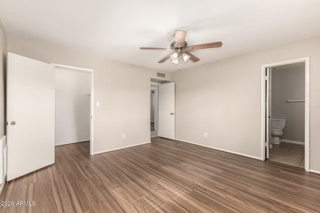 Building Photo - 4731 W Shaw Butte Dr