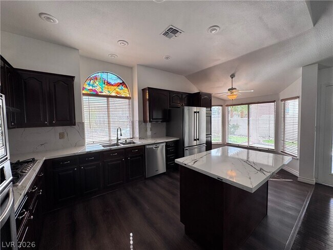 Building Photo - 9713 Cascade Falls Ave